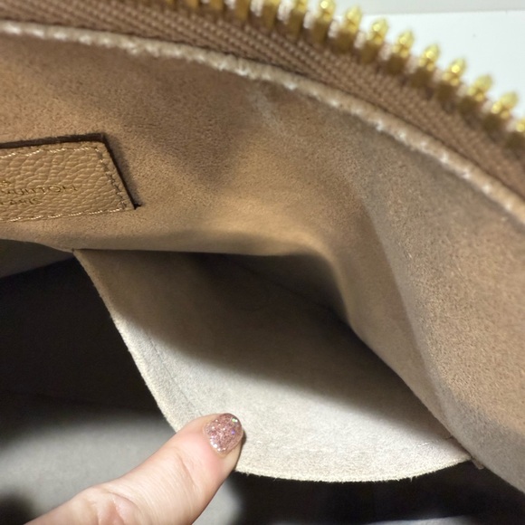 Louis Vuitton Empreinte Maida Hobo Tourterelle - Picture 12 of 16